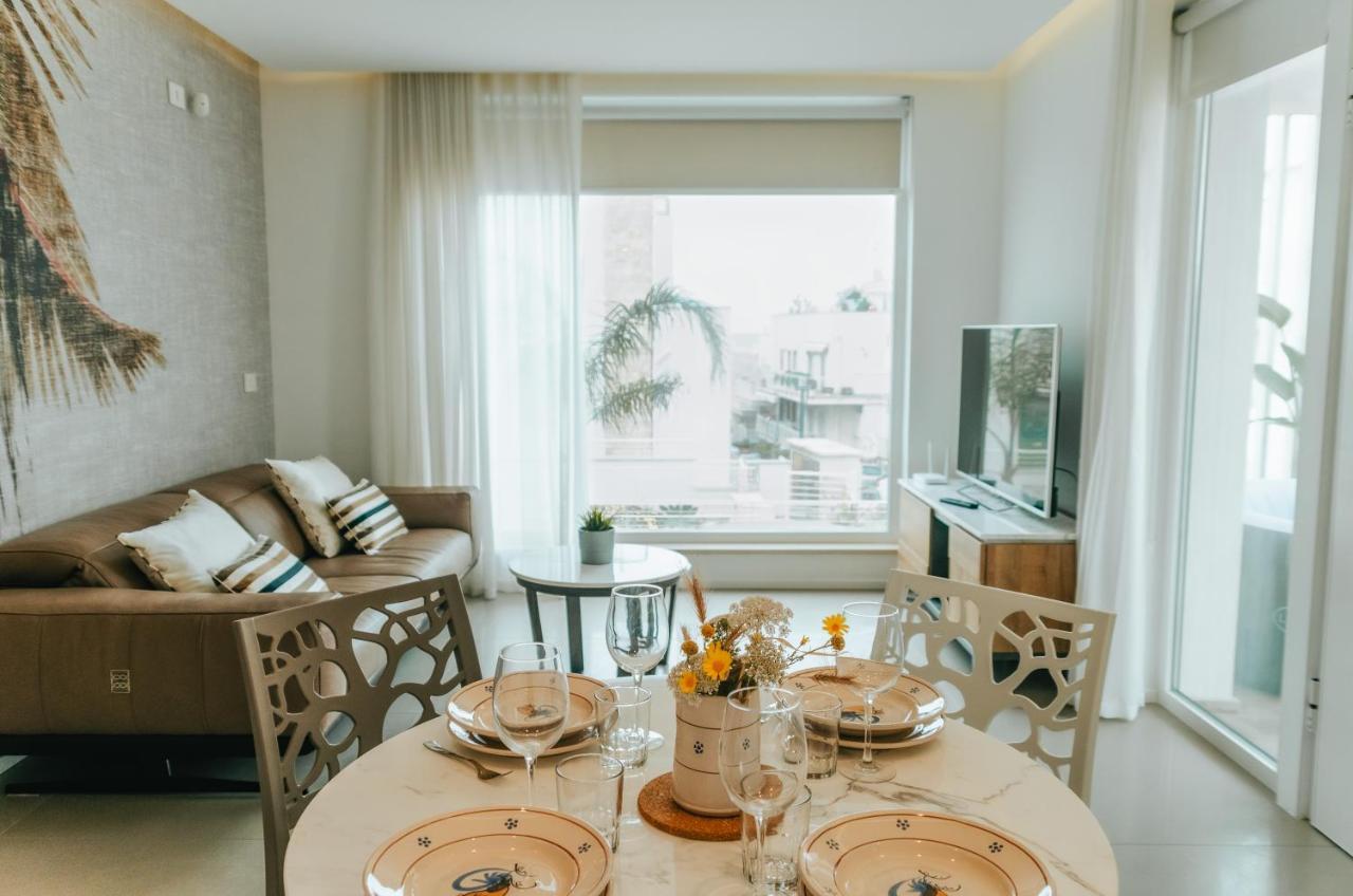 Apulialux Seaview Prestige Apt / Jacuzzi + Parking Apartment Polignano a Mare Bagian luar foto