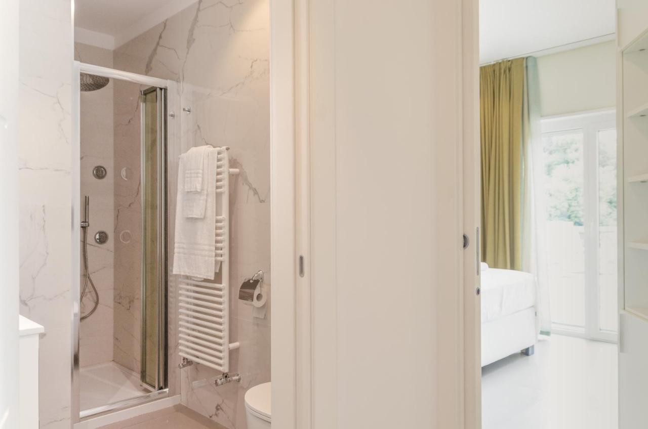 Apulialux Seaview Prestige Apt / Jacuzzi + Parking Apartment Polignano a Mare Bagian luar foto