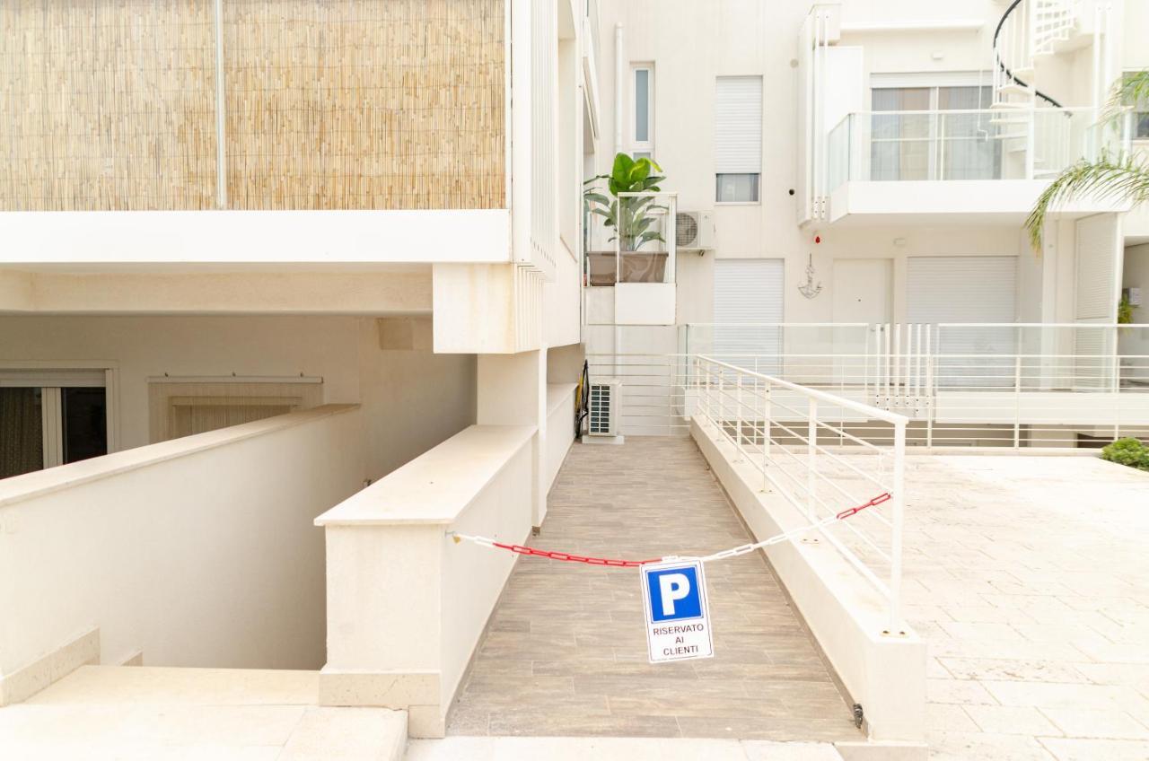 Apulialux Seaview Prestige Apt / Jacuzzi + Parking Apartment Polignano a Mare Bagian luar foto